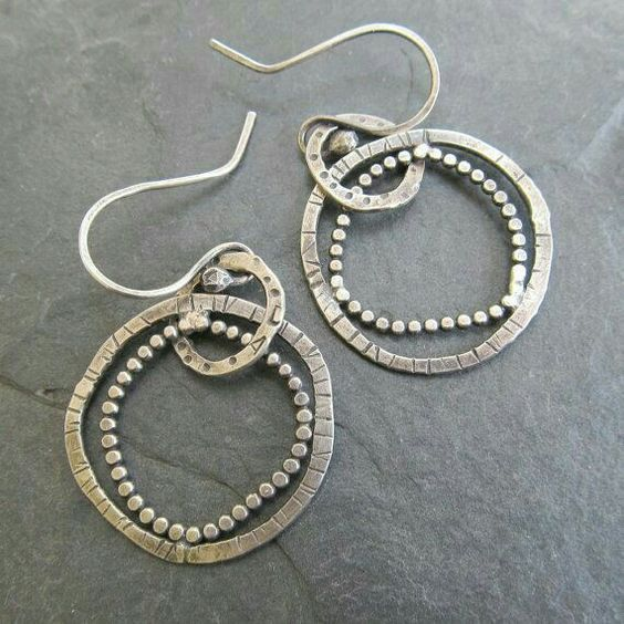 Boucles d'oreilles créoles en argent vintage