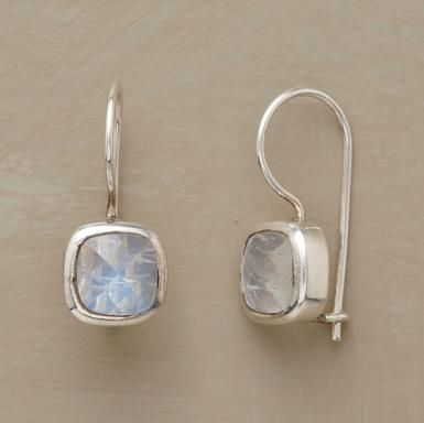 Boucles d'oreilles en Cubic Zirconia avec Pierre de Lune Vintage