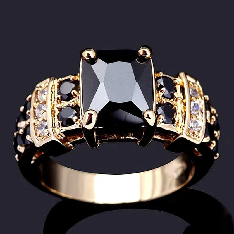Bague Vintage en Cristal Noir et Or