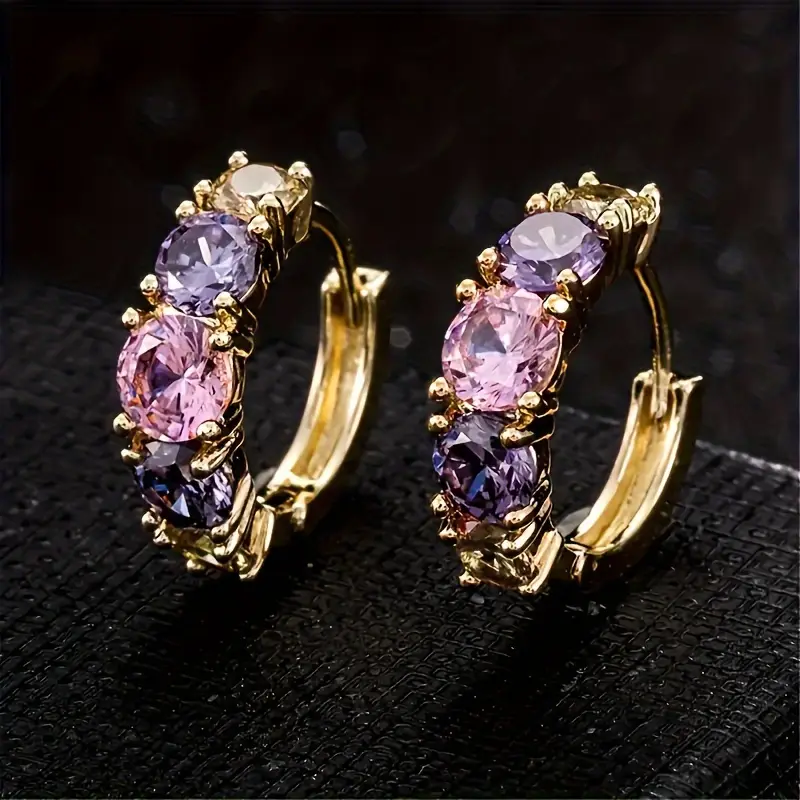 Boucles d'oreilles en or avec créoles en zirconium violet