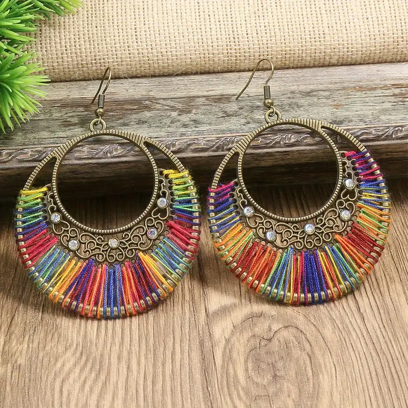 Boucles d'oreilles en croissant coloré