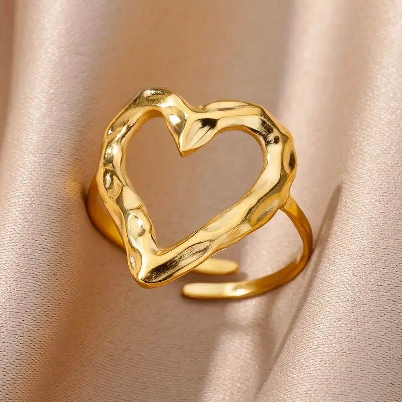Bague en cœur forgé doré