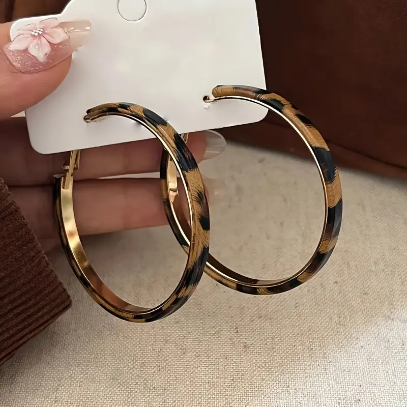 Boucles d'oreilles en or léopard à cerceau