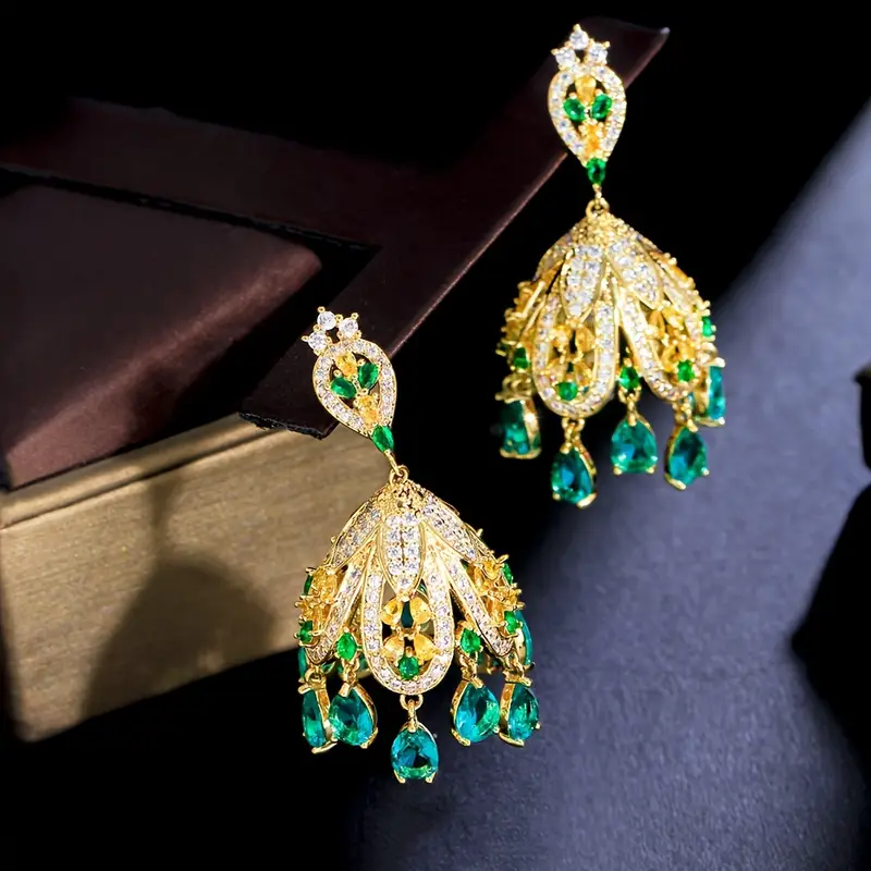 Boucles d'oreilles en cristal doré étincelant en forme de fruit