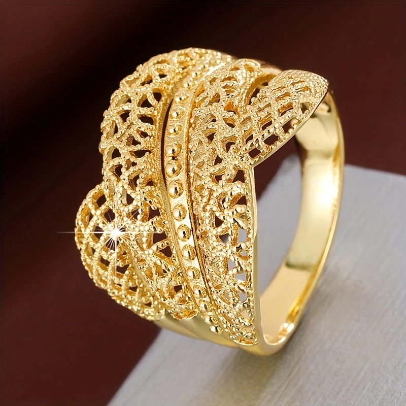 Bague en or creux en maille