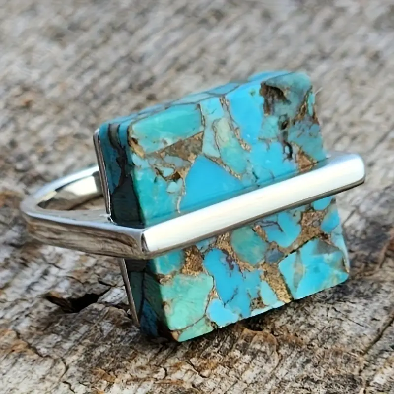 Bague en Argent avec Pierre Bleue Cubique