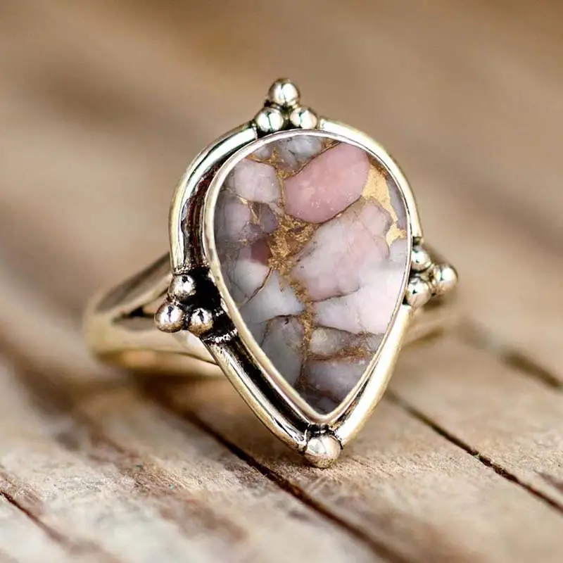 Bague en Pierre de Rose Naturelle