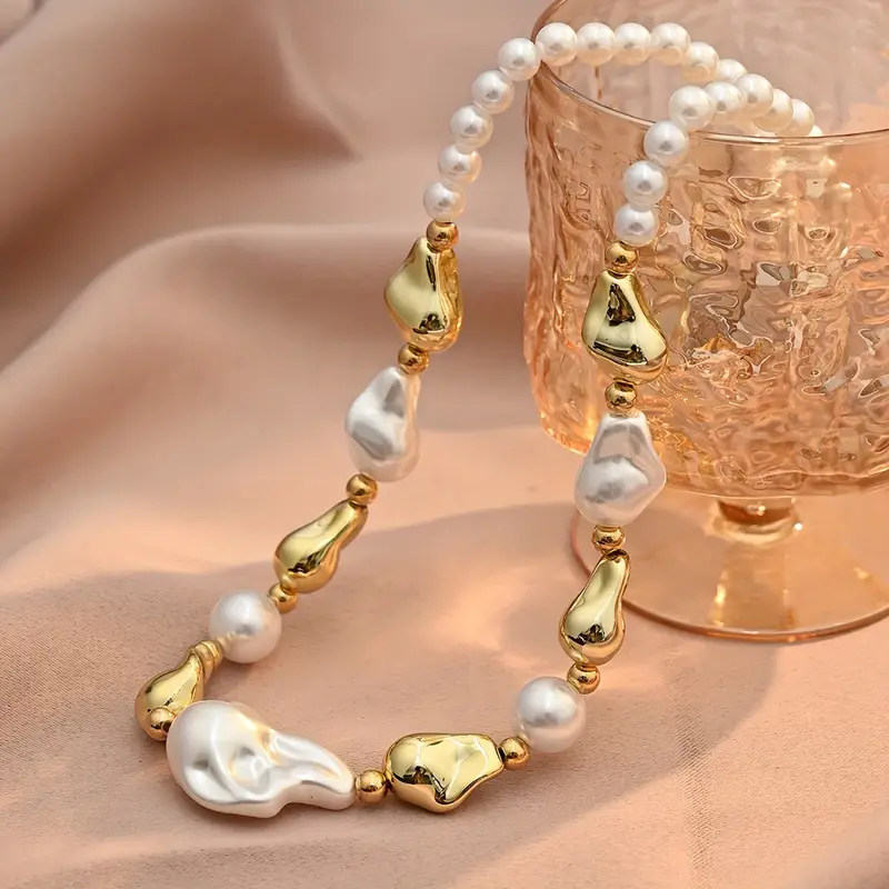 Collier en Perles Baroques Dorées