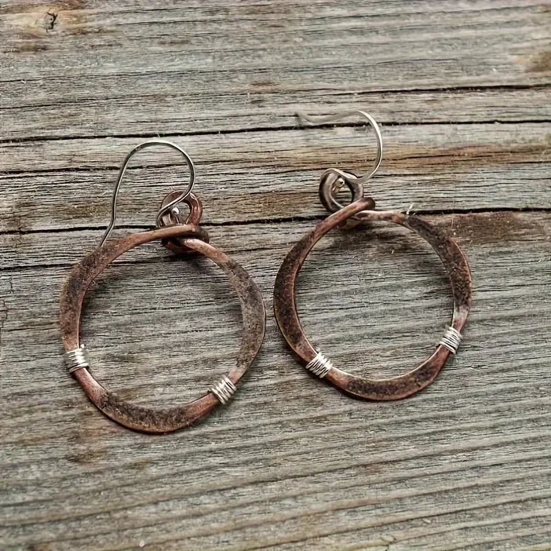 Boucles d'oreilles créoles en bronze vintage