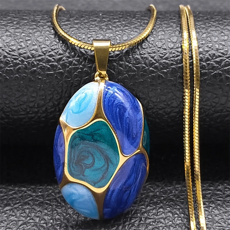 Collier en or avec pierre émaillée bleue