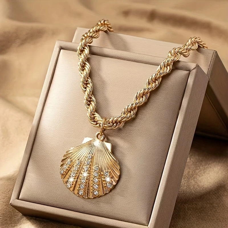 Collier en Coquillage Doré Brillant