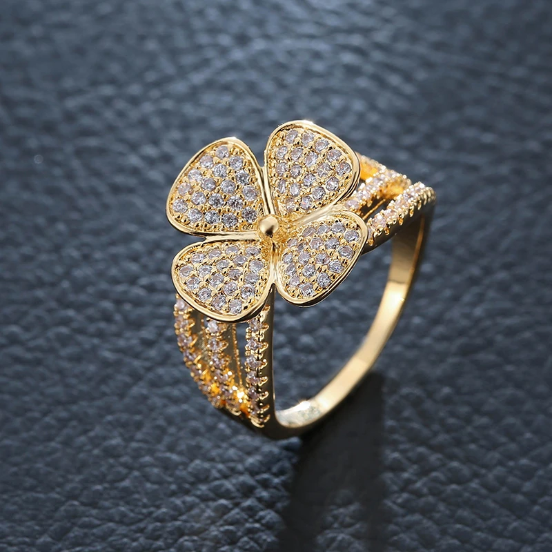 Bague en Or Fleurs Éclatantes