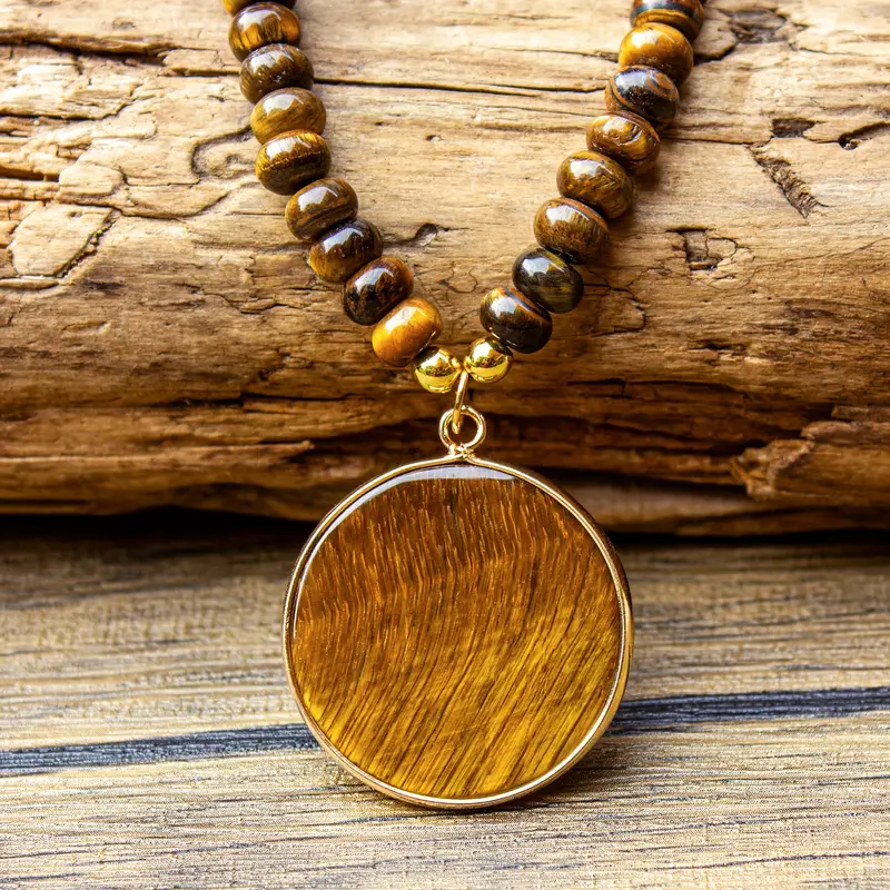 Collier en pierre ronde marron