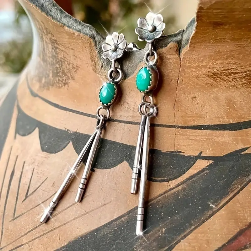 Boucles d'oreilles en argent avec fleur turquoise suspendue