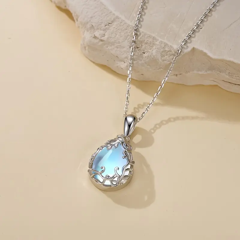 Collier Pendentif Vintage Blanc Bleu en Cristal