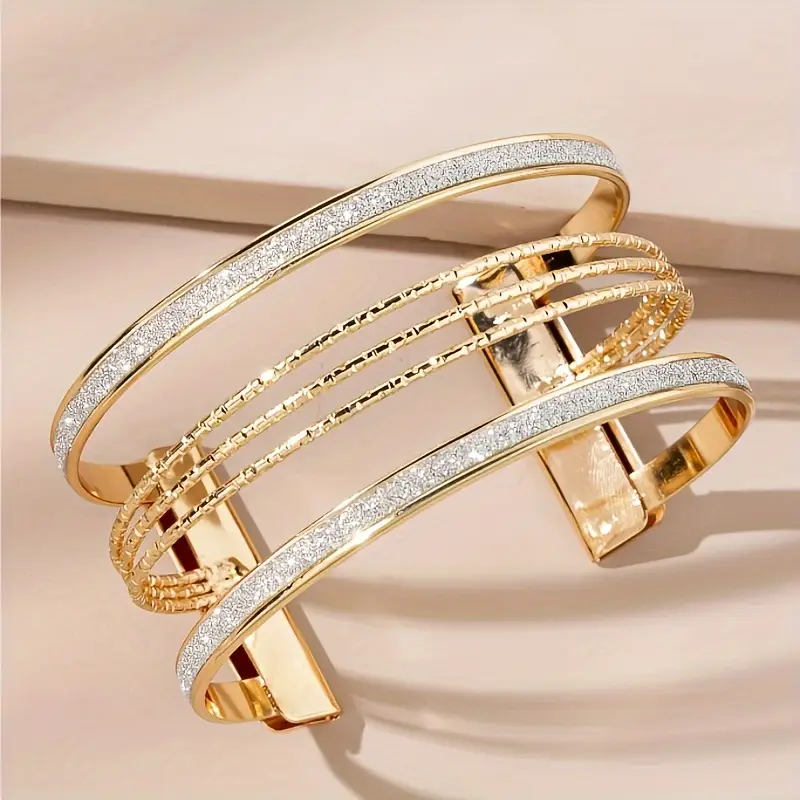 Bracelet Ouvert Doré Brillant