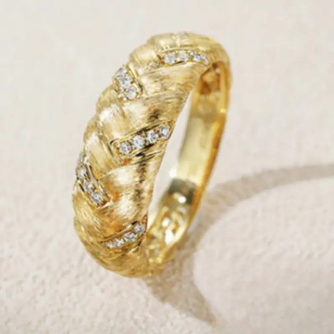 Bague en Fil Doré Tressé