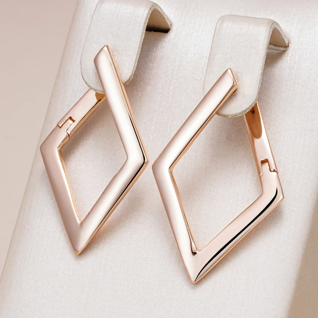 Boucles d'oreilles géométriques en or élégantes