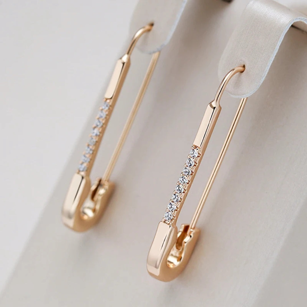 Boucles d'oreilles en clip dorées élégantes