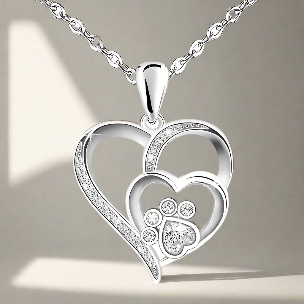 Collier en argent sterling avec patte et cœur en zirconium