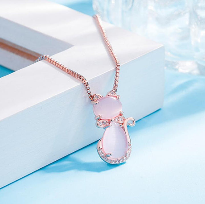 Collier de chat mignon en pierre rose avec zircon