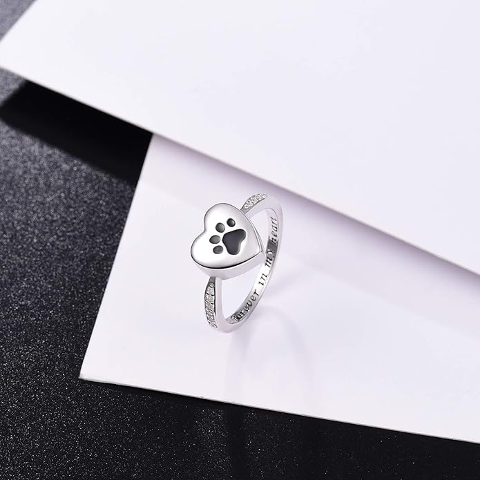 Bague Urne en Forme de Patte de Coeur – Bijoux de Crémation pour Animaux de Compagnie